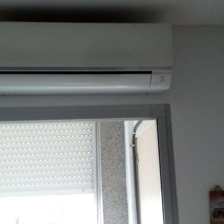 A Perte De Vue Linge De Maison Fourni Empuriabrava Esterno foto